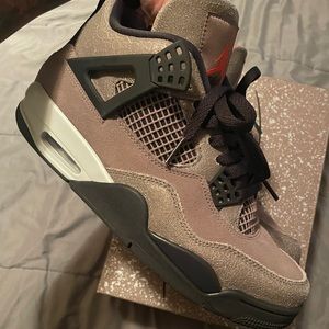 Jordan taupe hause size 9